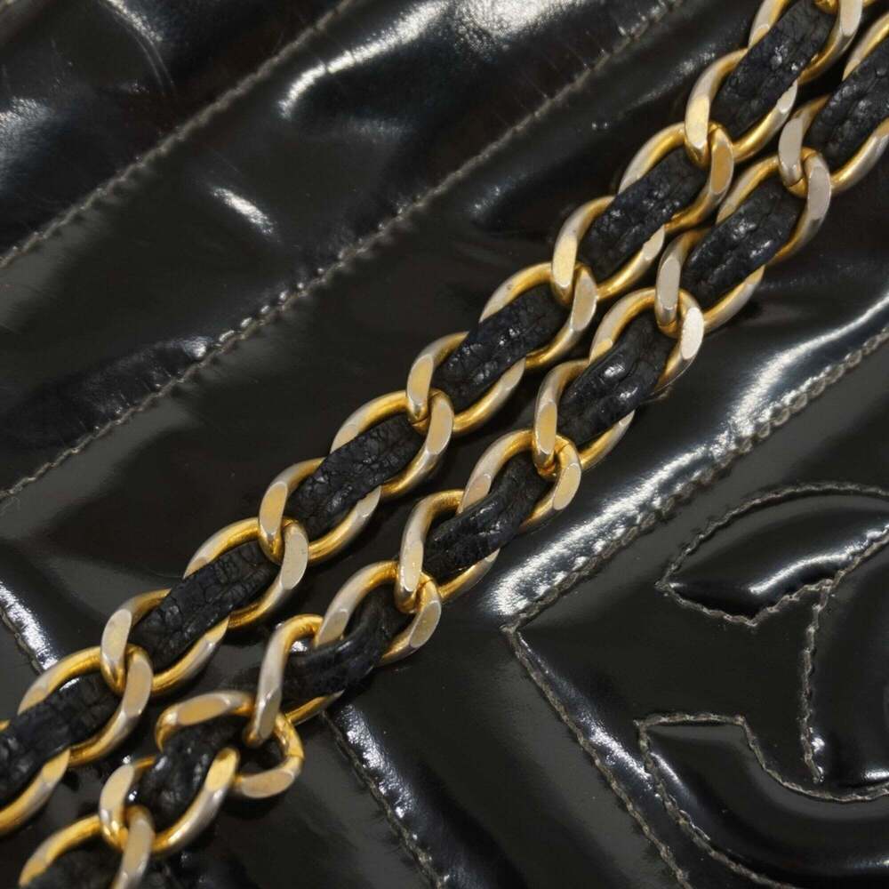 CHANEL Black Leather Shoulder Bag - Picture 7 of 9